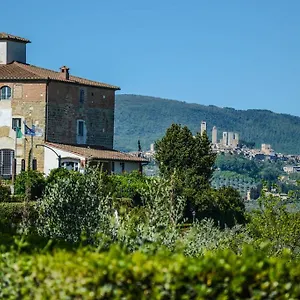 4* Aparthotel Castello Di Fulignano Sinadra Superior