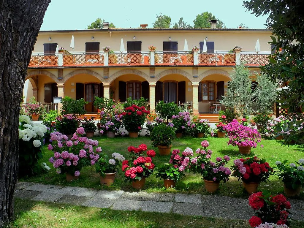 Hotel Le Renaie San Gimignano 3*,